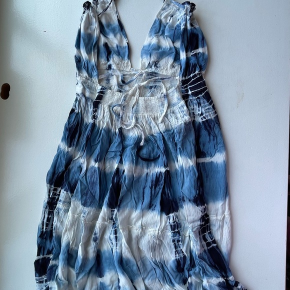 Gorgeous BohoMe blue and white tie dye halter swim cover up dress - Picture 9 of 16